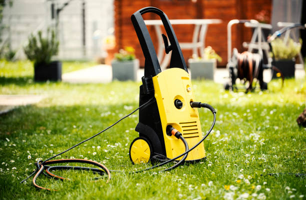 Best Playground Equipment Cleaning  in Oskaloosa, IA